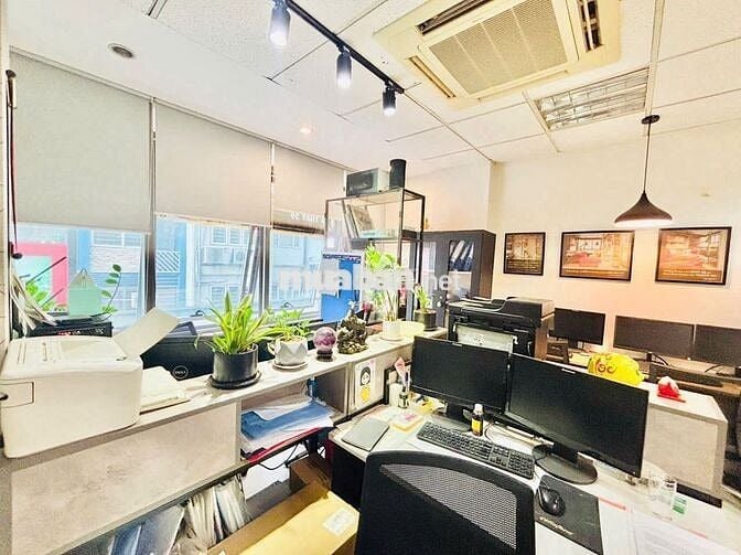 Cho thuê văn phòng tại phố An Trạch sàn 50m2 giá rẻ bất ngờ 9tr/th