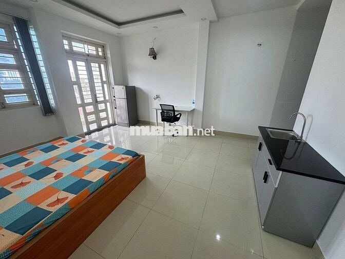 Phòng Ban Công Khu Trung Sơn Gần ViVoCity Q7. DT:40m2. Full Nội Thất .