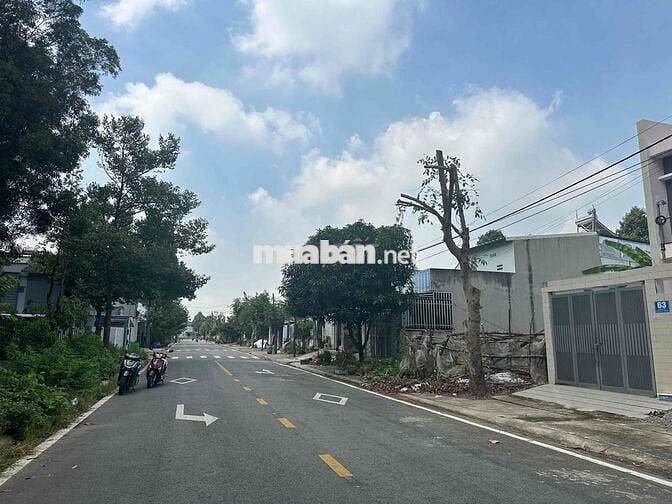 bán Đất Gần vòng xoay Metro, Trung tâm thương mại, siêu ThỊ Aeon mall