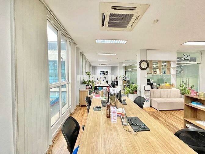 BQL tòa nhà cần cho thuê sàn VP mặt phố Thái Thịnh 75m2 giá 21tr/tháng