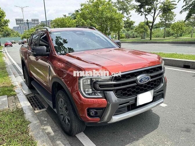 Ford Wildtrak 2023 4x4 - 24.000 km - thương lượng