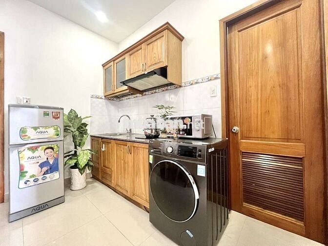 Căn Hộ 1 PN Tách Bếp Đón Nắng Ngay Ngã 5 Cống Quỳnh