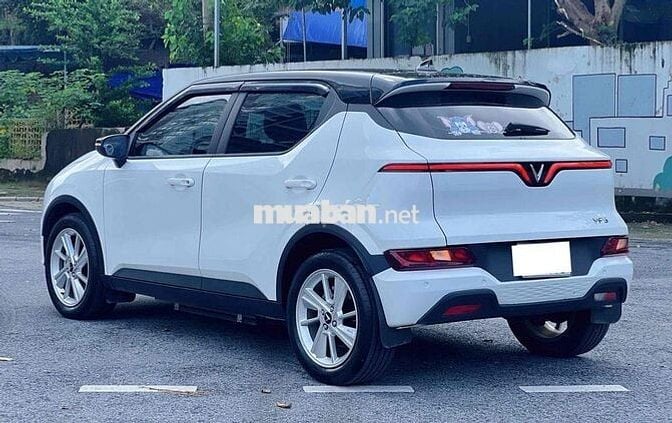VinFast VF5 Plus mua pin xe vào hơn 50 t phụ kiện