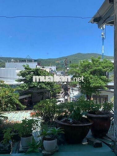 Bán đất tặng nhà 2 tầng sát biển Sơn Trà - giá chỉ 11,9ty