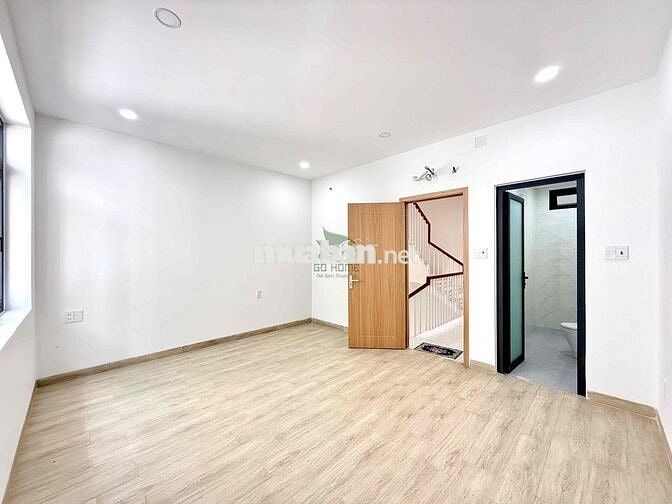 CHO THUÊ MẶT BẰNG MỚI 2 TẦNG CÓ THANG MÁY TUYẾN THÍCH QUẢNG ĐỨC GIÁ 25