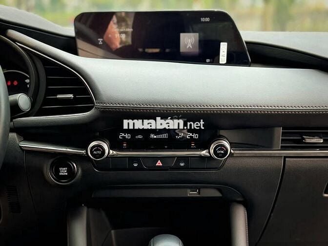 Mazda 3 luxury 2025 số tự động xe đẹp