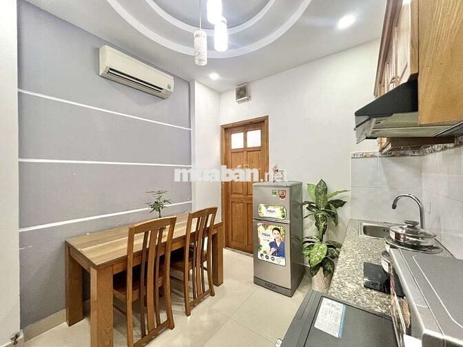 Căn Hộ 1 PN Tách Bếp Đón Nắng Ngay Ngã 5 Cống Quỳnh