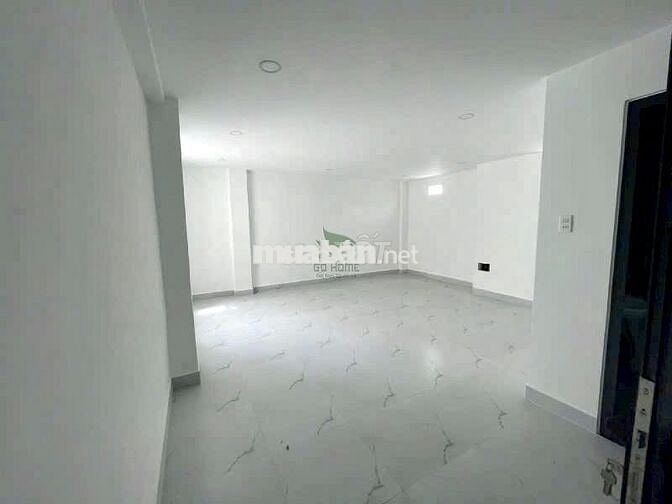 CHO THUÊ NHÀ 4 TẦNG KHU BÀN CỜ TRUNG TÂM GIÁ 60 TRIỆU/THÁNG