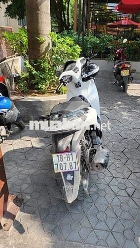 Chính chủ cần bán xe SH 125 màu trắng, xe còn mới