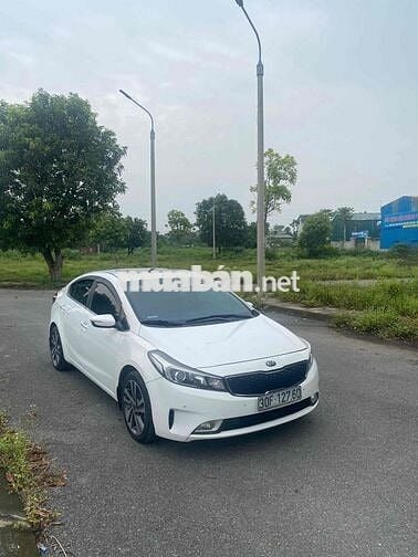 Kia Cerato 2018 1.6 AT. bản full