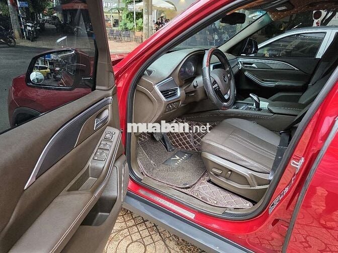Vinfast Lux SA 2021 7 chỗ siêu mới