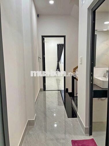 mã lò hxh 2ty780 tl 4x10m đúc 1 trệt 1 lầu sân thượng 2pn 2wc