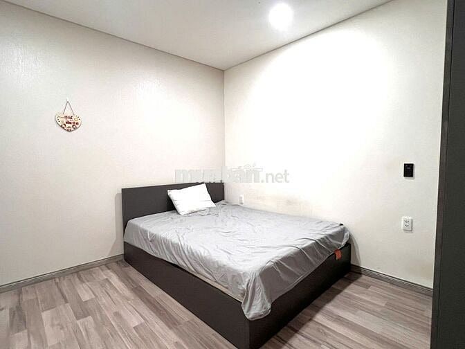 Cho thuê CC đẹp, nhiều tiện ích, giá siêu hời, 16 triệu, 70m2 Monarchy