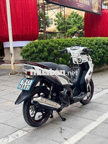 Nouvo sx 125fi trắng 2015 máy zin 100% đại chất