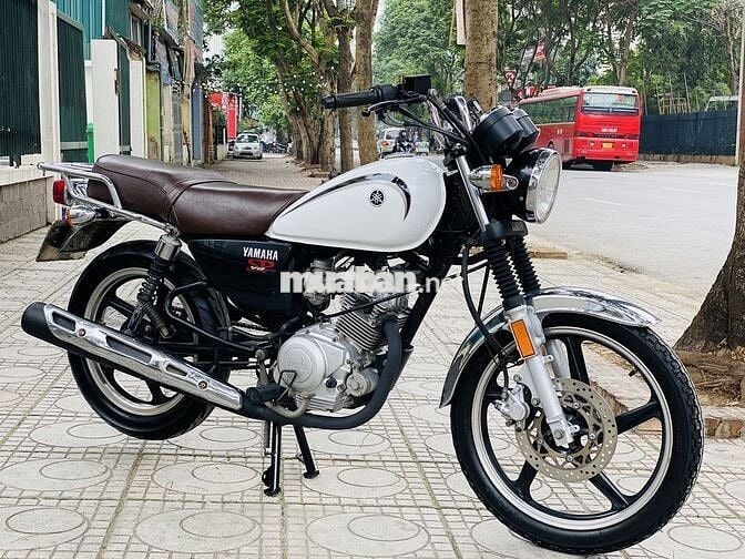 YAMAHA YB 125 MÀU TRẮNG NHẬP KHẨU NGUYÊN CHIẾC
