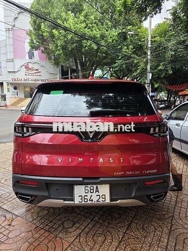 Vinfast Lux SA 2021 7 chỗ siêu mới