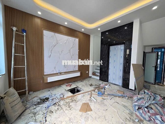 NHÀ MỚI XÂY THANG MÁY NHẬP KHẨU FULL NỘI THẤT VIEW HỒ MẬU LƯƠNG