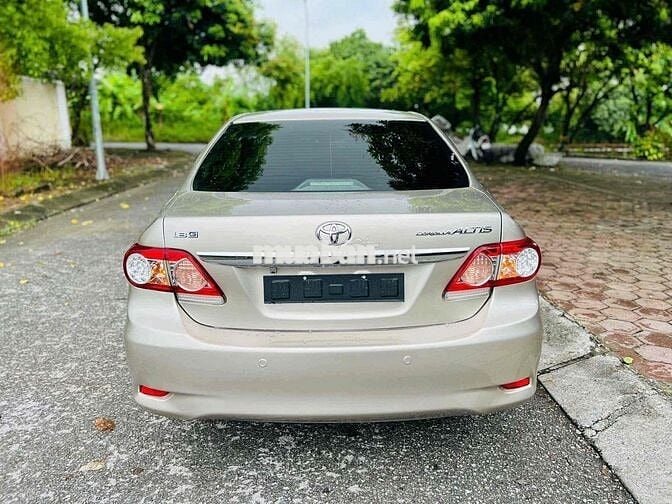 Toyota Corolla Altis 2014 1.8G AT - 15000 km