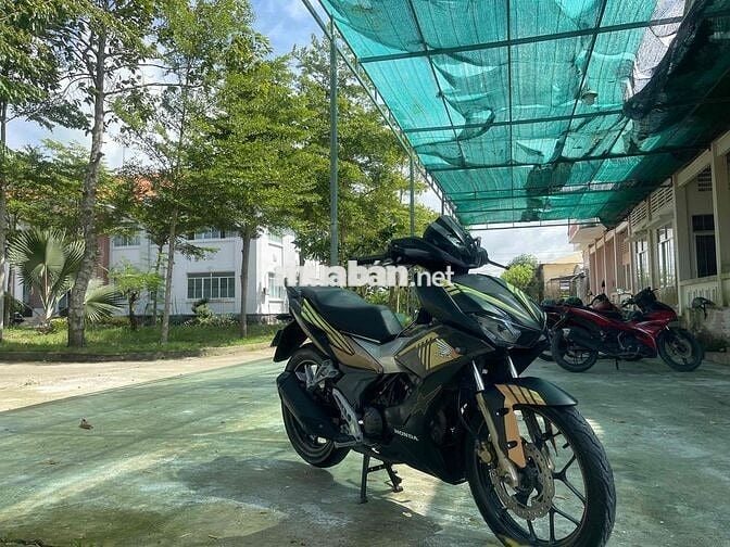 mình có đang dư xe nên để lại giá 17 củ