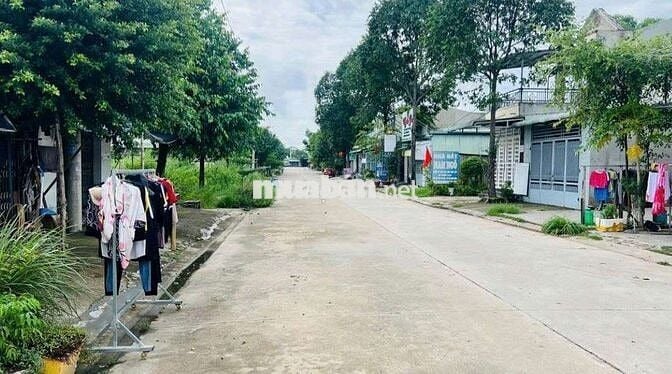 Kẹt tiền bán lỗ : Lô đất 150m2 tại Mỹ Phước 3 giá chỉ 980tr. Sổ sẵn
