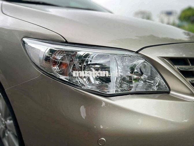 Toyota Corolla Altis 2014 1.8G AT - 15000 km