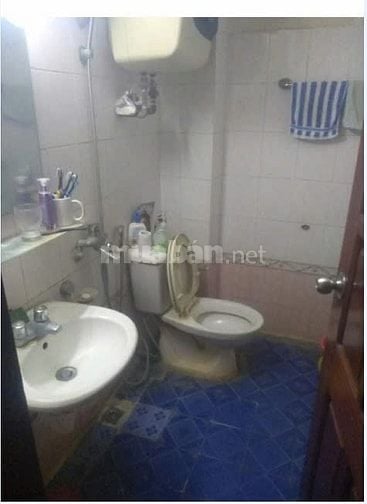 Chính chủ bán nhà phố Pháo Đài Láng, diện tích 47,8m2, 4 tầng 1 tum