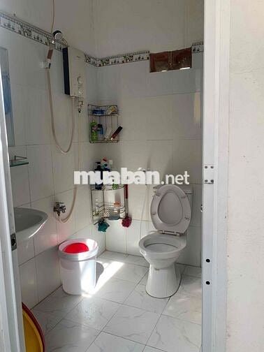 Cho thuê nhà 6tr mặt tiền đường nội bộ Lê Bôi