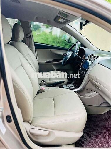 Toyota Corolla Altis 2014 1.8G AT - 15000 km