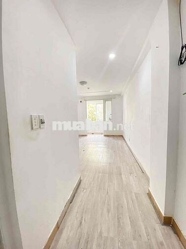 CĂN HỘ 30M2 BAN CÔNG SÁT CITY LAND-LOTTE MART