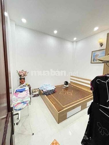 NHÀ ĐẸP 4 LẦU, DƯƠNG THỊ MƯỜI, Q12, 5x19 HẺM Ô TÔ THÔNG NGON NGON