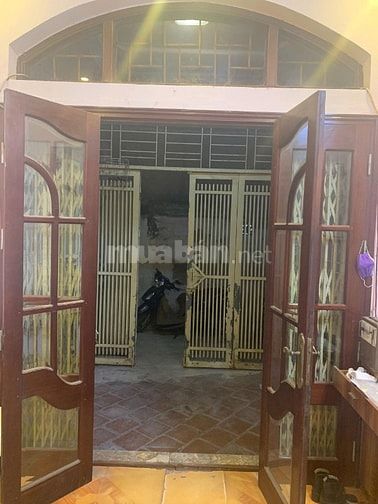 Chính chủ bán nhà phố Pháo Đài Láng, diện tích 47,8m2, 4 tầng 1 tum