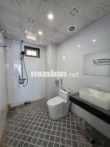 NHÀ MỚI XÂY THANG MÁY NHẬP KHẨU FULL NỘI THẤT VIEW HỒ MẬU LƯƠNG