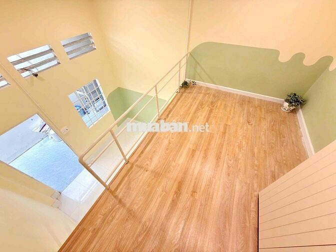 DUPLEX MỚI XÂY ĐỐI DIỆN ĐH LUẬT - ĐH VĂN LANG - 4 NGƯỜI 4 XE