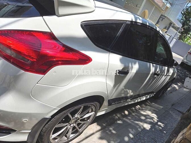 Bán Ford Focus Sport full 2018