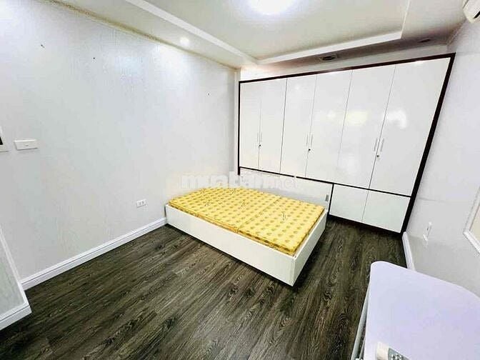 Tập thể Ngọc Khánh, Ba Đình - Tầng 2 - sổ 51m, thực tế 90m - Giá tốt
