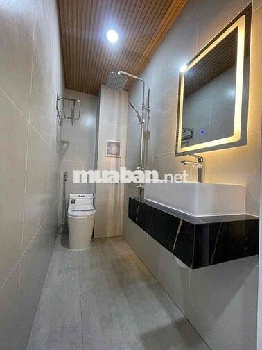 Căn nhà phố mới 1 trệt/ 3 lầu siêu đẹp đường Hiệp Bình