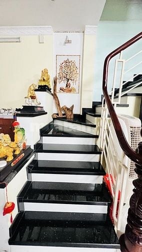 CHÍNH CHỦ - QUẬN 10 - 4 TẦNG 6PN - NGANG 6.5m x 11m - NGỘP 6 TỶ