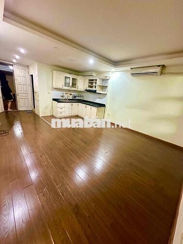 Hạ Chào 500Tr! Bán gấp tập thể Ngọc Khánh, Ba Đình - 42/85m - 3 ngủ ri
