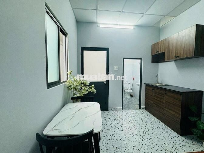 1 phòng ngủ tách bếp đầy đủ nội thất ngay cầu Kênh Tẻ