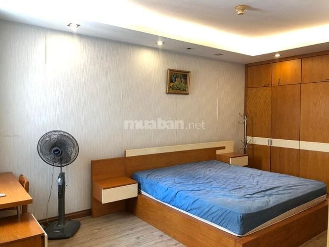 Cho Thuê Căn hộ Central Garden Quận 1, Dt : 142 m2, 3PN, Giá : 17 tr/t