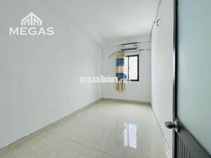 2 PHÒNG NGỦ - 1 PHÒNG KHÁCH có FULL NỘI THẤT - MÁY GIẶT ở NGÃ 4 BỐN XÃ