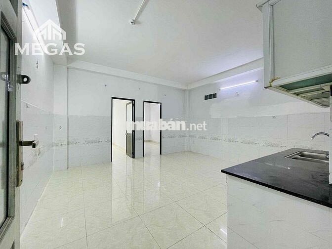 2 PHÒNG NGỦ - 1 PHÒNG KHÁCH có FULL NỘI THẤT - MÁY GIẶT ở NGÃ 4 BỐN XÃ