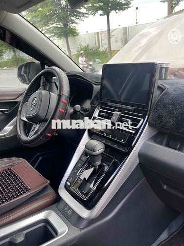 Toyota Innova Cross 2024 - 26000 km