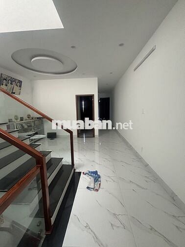 NHÀ MT ĐA MẶN 2 -3 TẦNG MỚI XÂY GIÁ RẺ