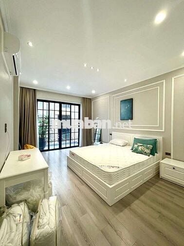 Lô góc đường Hoàng Mai thông ngõ Gốc Đề, Full nội thất 40m2 *5T