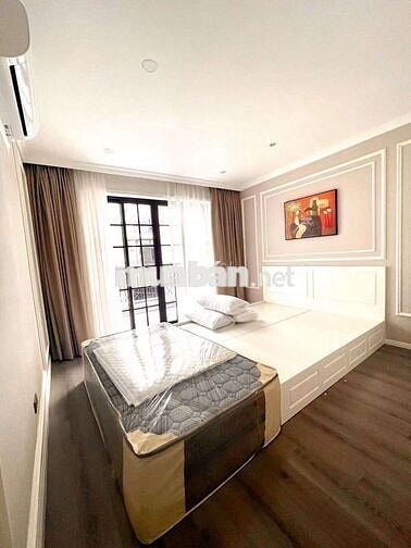 Lô góc đường Hoàng Mai thông ngõ Gốc Đề, Full nội thất 40m2 *5T