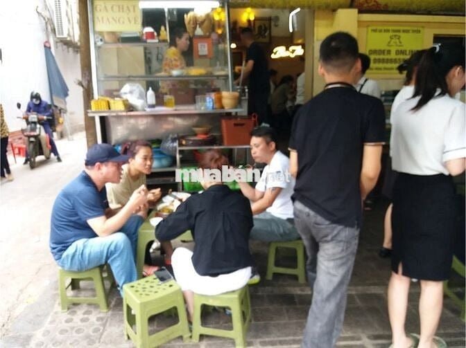 Hợp tác/Sang nhượng quán Phở hơn 20 năm trên mặt phố Đào Tấn, Ba Đình