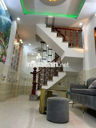 NHÀ ĐẸP 3 TẦNG TÂN THỚI HIỆP CHỈ 2 TỶ1  Hxh.

3.x 8m

3PN, 3WC, c
