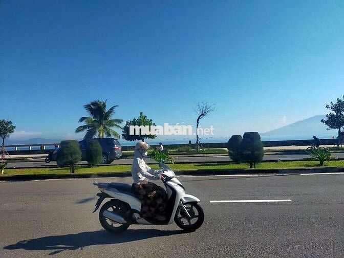 Bán View Biển Nguyễn Tất Thành