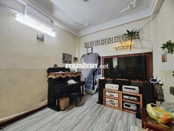 Chủ cần tiền bán gấp nhà vị trí đẹp dt 3,5 x8 ddúc 1 tấm gúa 3 tỷ 450
